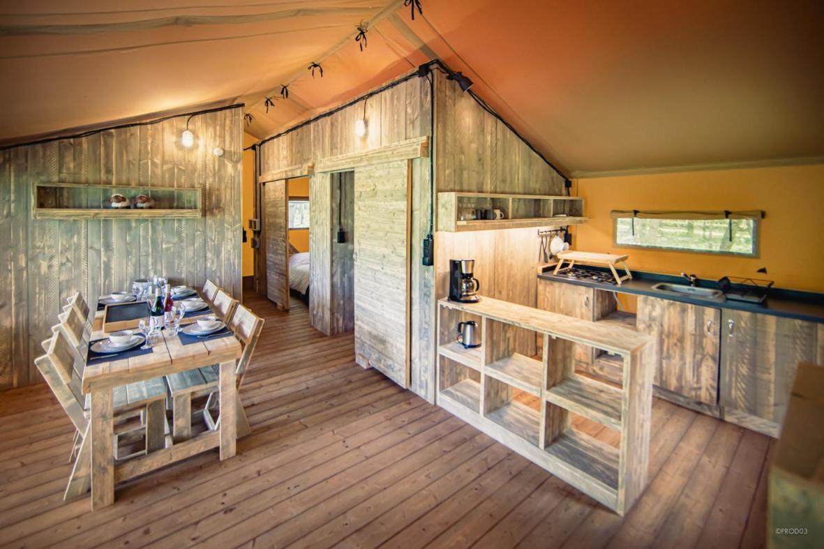 Tente Lodge Jacuzzi Privatif En Pleine Nature Thiel-sur-Acolin Esterno foto